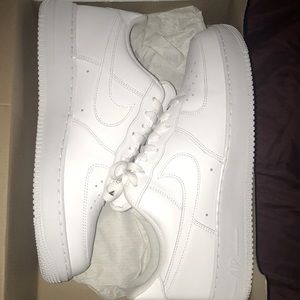 AIR FORCE 1s